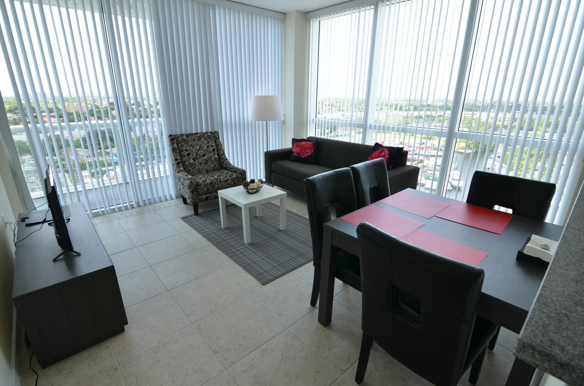 Riviera Luxury Living At River Oaks Marina And Tower Miami Ngoại thất bức ảnh